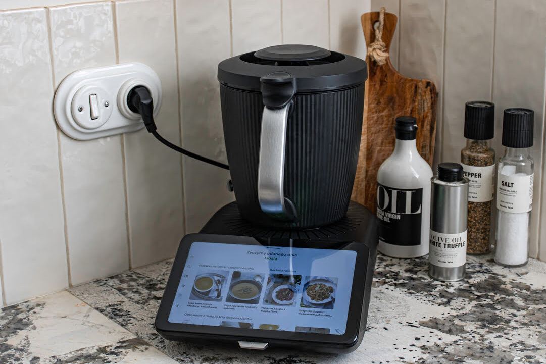 nowy czrny thermomix tm7